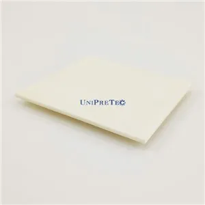 Pláta Ceirmeach Alumina